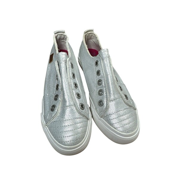 Blowfish Malibu Play Metallic Silver Slip On Sneakers Size 5 Distressed Style - Picture 1 of 7